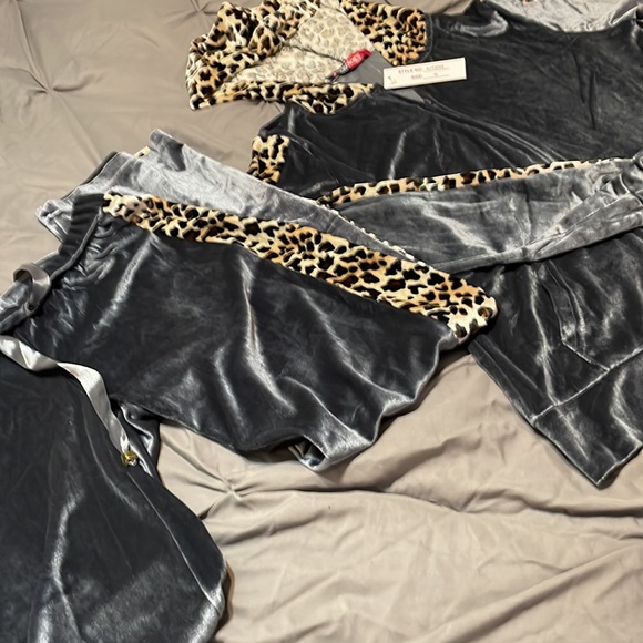 Grey & Leopard Two Piece outfit w/hood - Picture 6 of 6